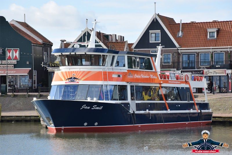 Volendam & Marken Tour