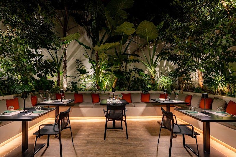 Ivis 4 Outdoor Restaurant