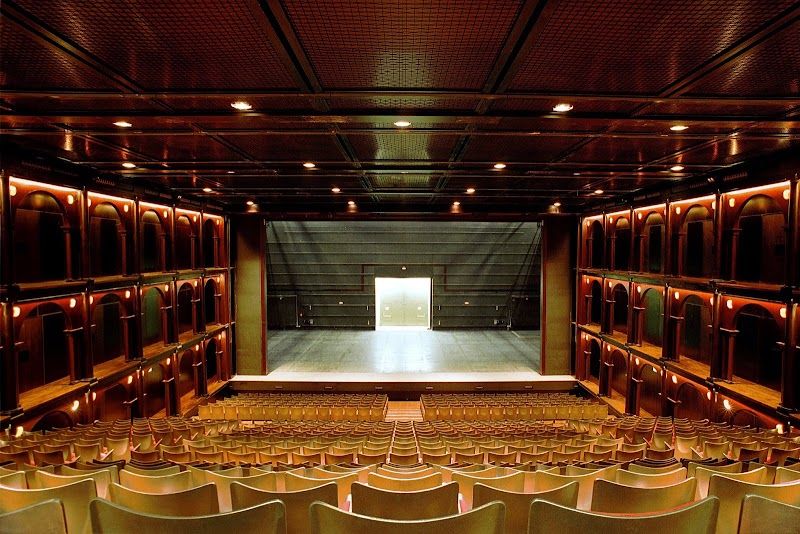 Teatre Lliure in the city