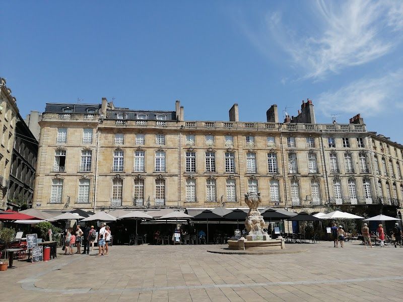 Place du Parlement