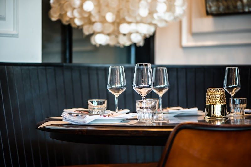 The Maine Oyster Bar & Grill