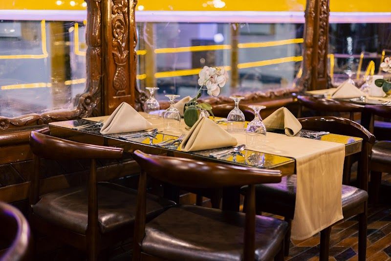 Dubai Marina Dinner Cruise