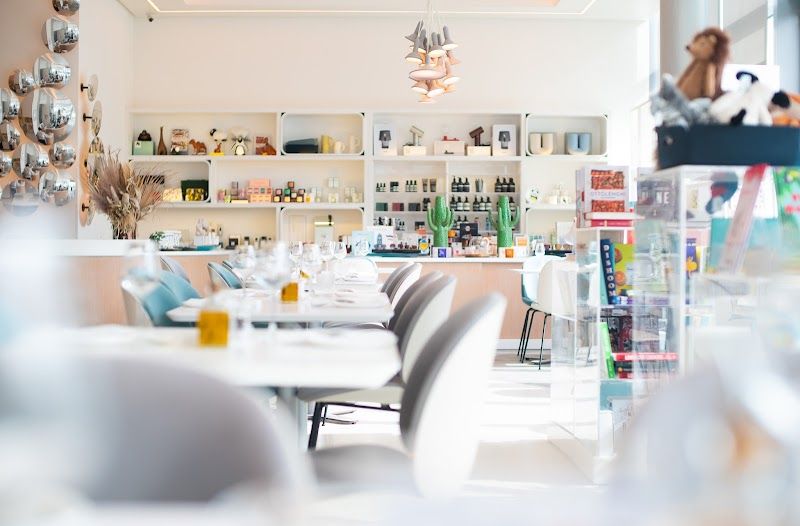 The Lighthouse Restaurant & Bar