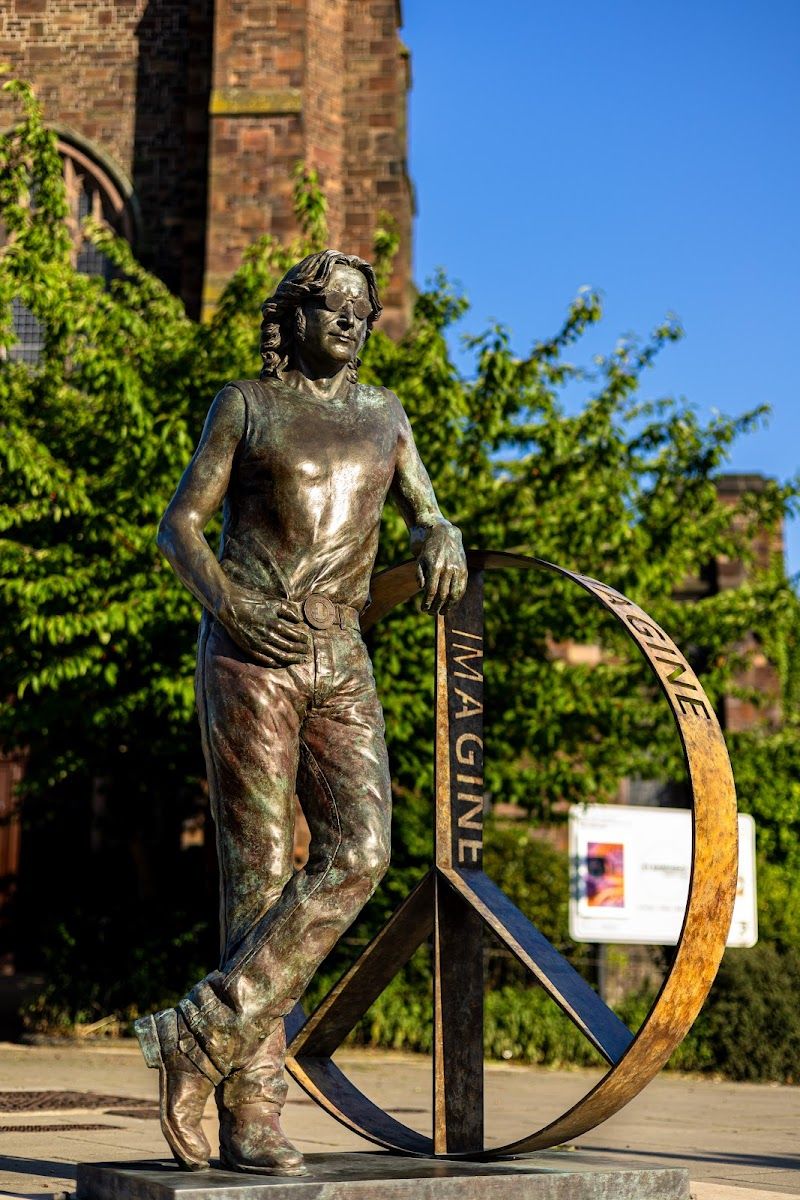 John Lennon Statue