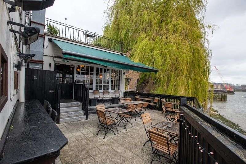 The Prospect of Whitby