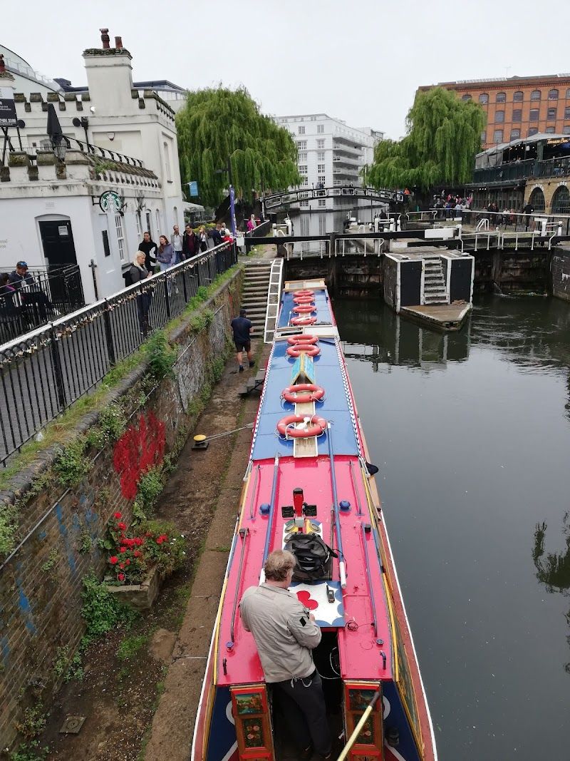 The Notting Hill Walk