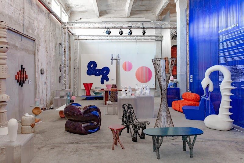 Isola Street Art and Design Tour