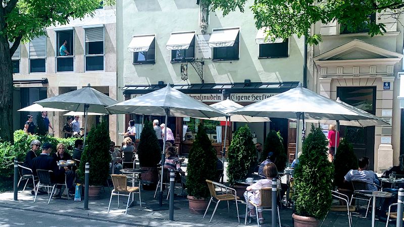 Schmalznudel - Café Frischhut