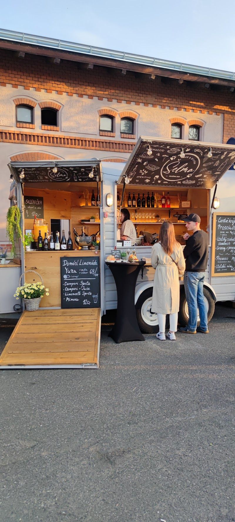 Holešovice Market Hall