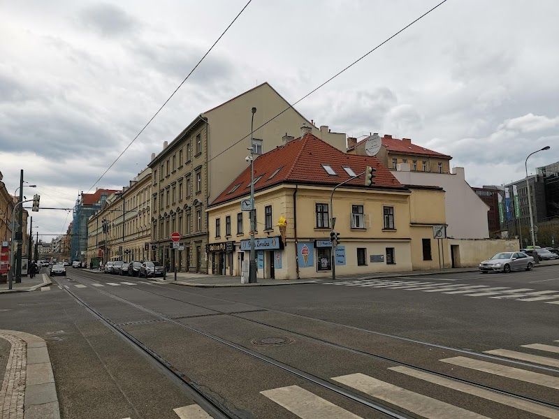 Karlínské náměstí in the city