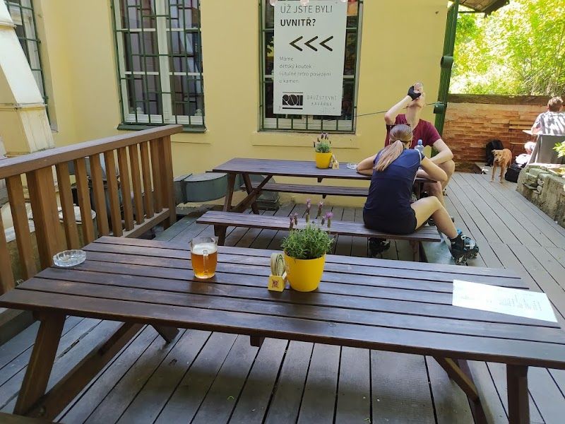 Hospůdka U Vystřelenýho Oka