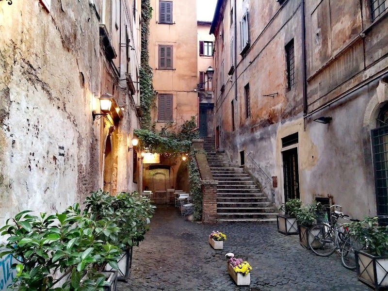 Via dei Coronari