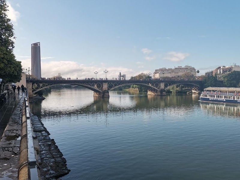 Triana Neighbourhood Walk