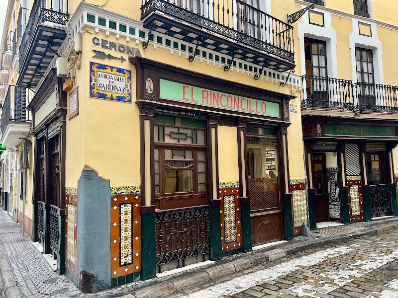 El Rinconcillo in the city