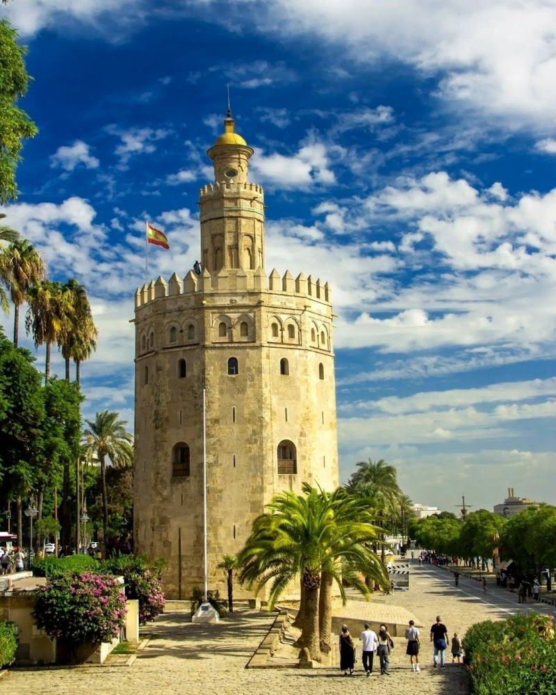 Torre del Oro and Guadalquivir Riverside Walk